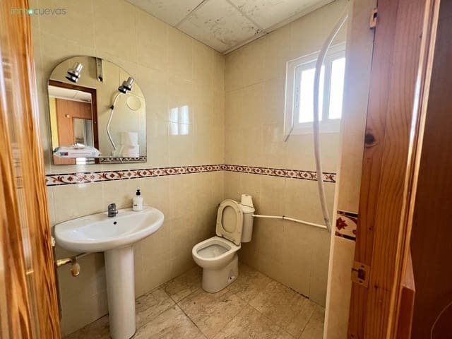 Yritys myytävänä paikassa Cuevas del Almanzora - 185 000 € (Ref: 8095744)