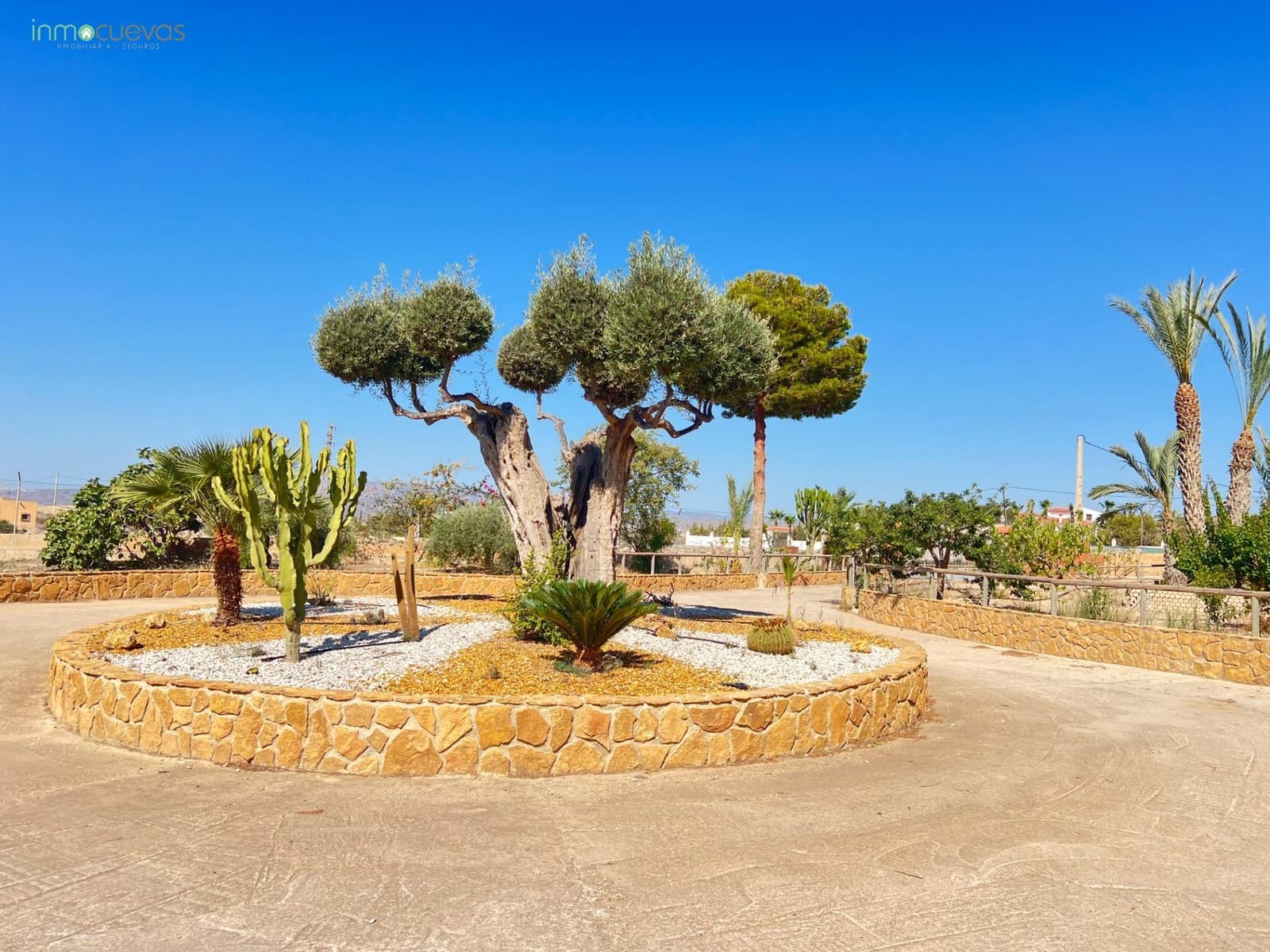 4 soveværelse Finca/Landehus til salg i Vera med garage - € 580.000 (Ref: 8487401)