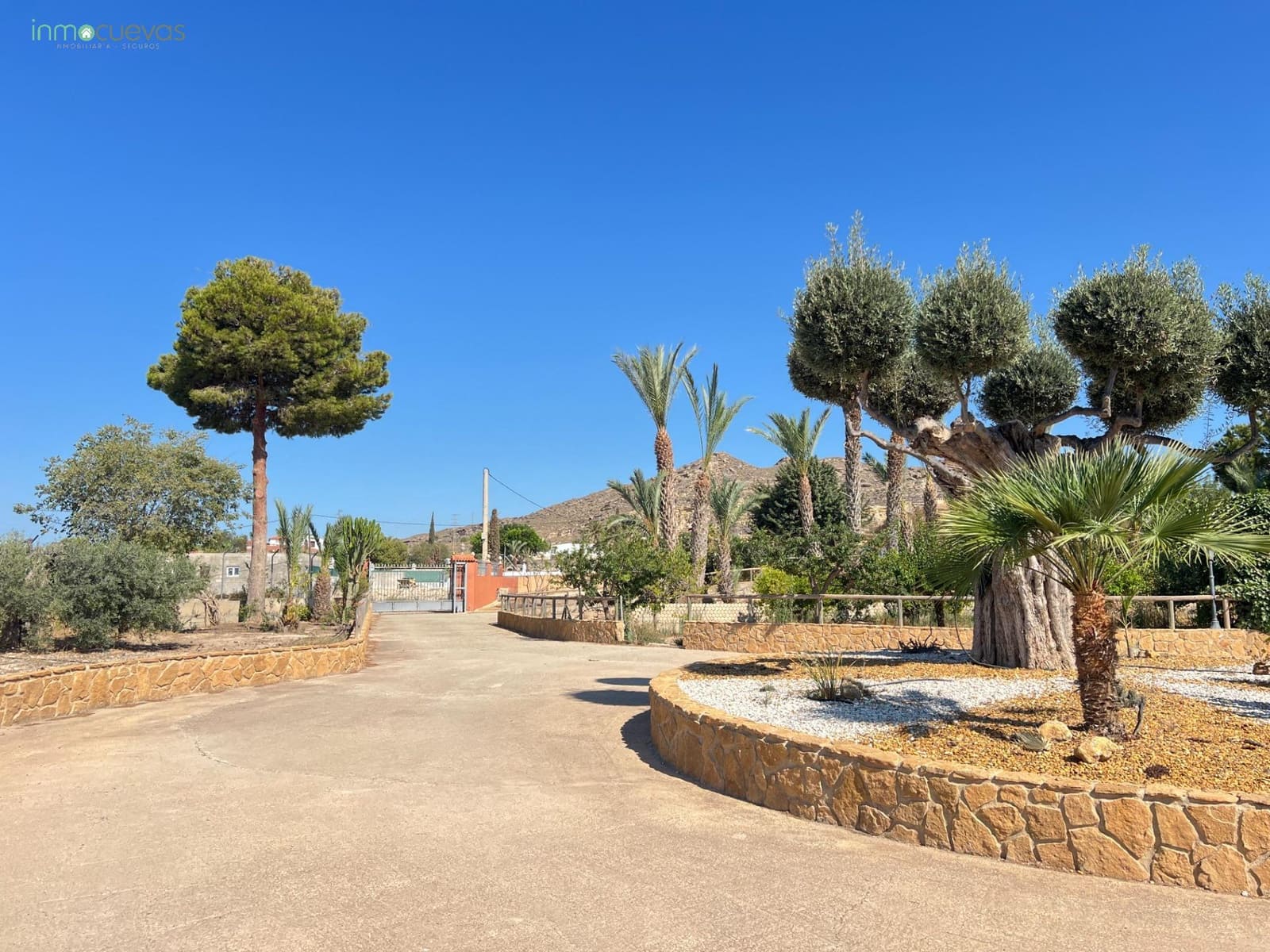 4 soveværelse Finca/Landehus til salg i Vera med garage - € 580.000 (Ref: 8487401)