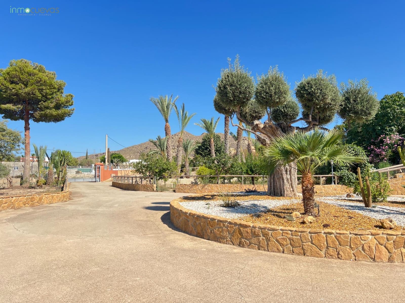 4 soveværelse Finca/Landehus til salg i Vera med garage - € 580.000 (Ref: 8487401)