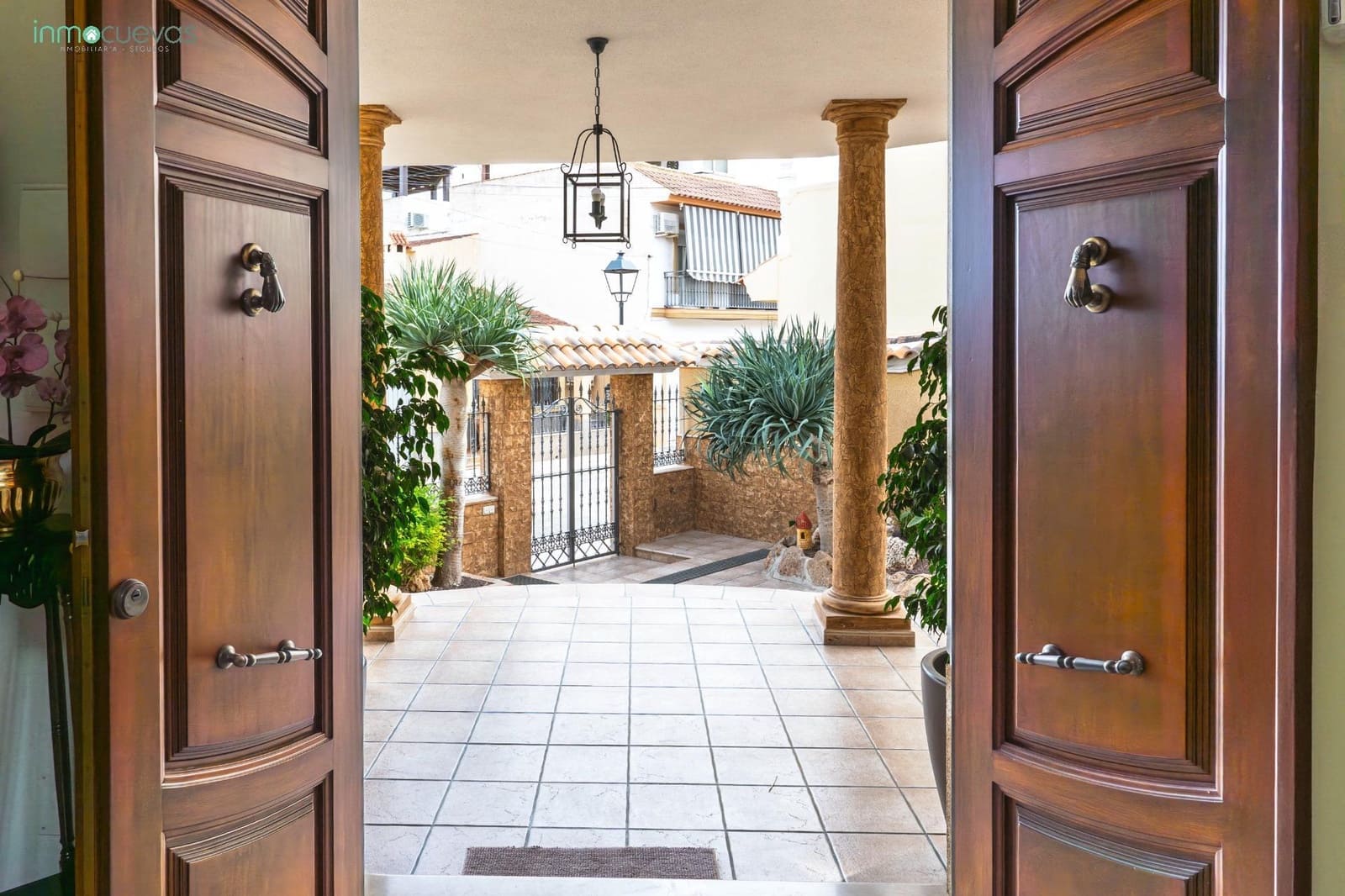 5 makuuhuone Huvila myytävänä paikassa Cuevas del Almanzora mukana uima-altaan - 365 000 € (Ref: 8584651)