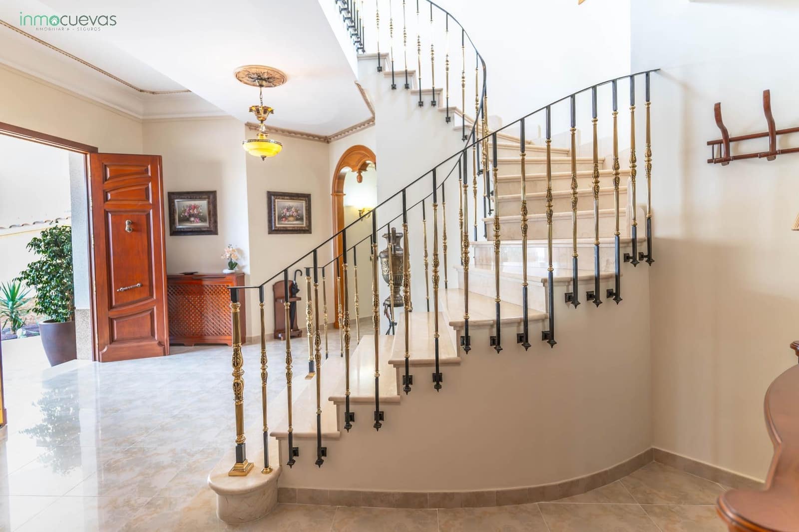 5 makuuhuone Huvila myytävänä paikassa Cuevas del Almanzora mukana uima-altaan - 365 000 € (Ref: 8584651)