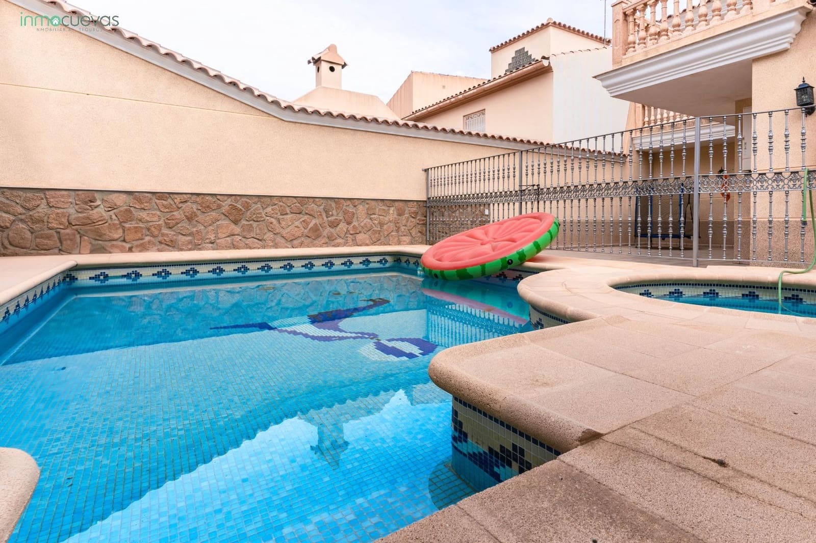 5 makuuhuone Huvila myytävänä paikassa Cuevas del Almanzora mukana uima-altaan - 365 000 € (Ref: 8584651)