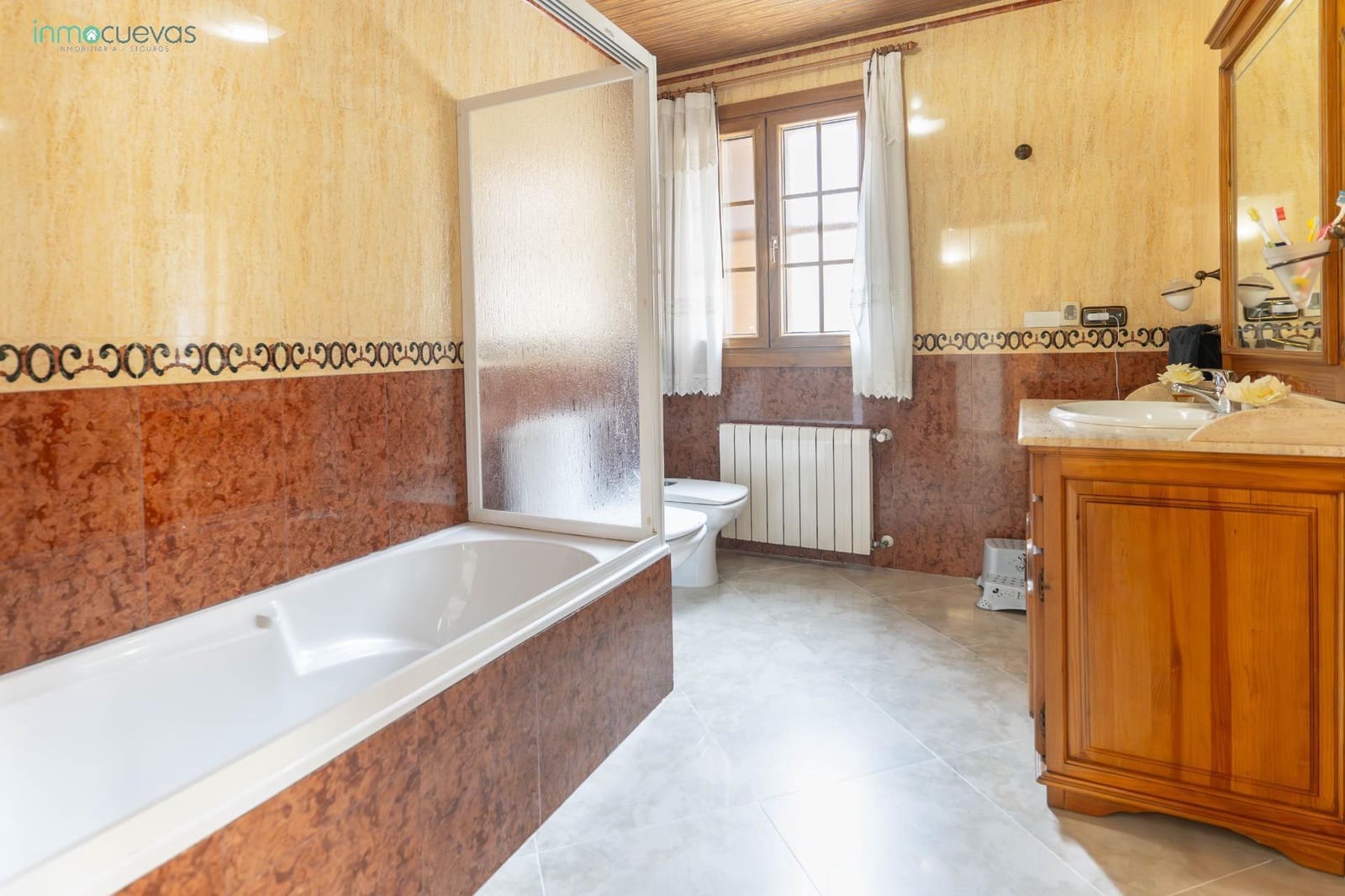 5 makuuhuone Huvila myytävänä paikassa Cuevas del Almanzora mukana uima-altaan - 365 000 € (Ref: 8584651)