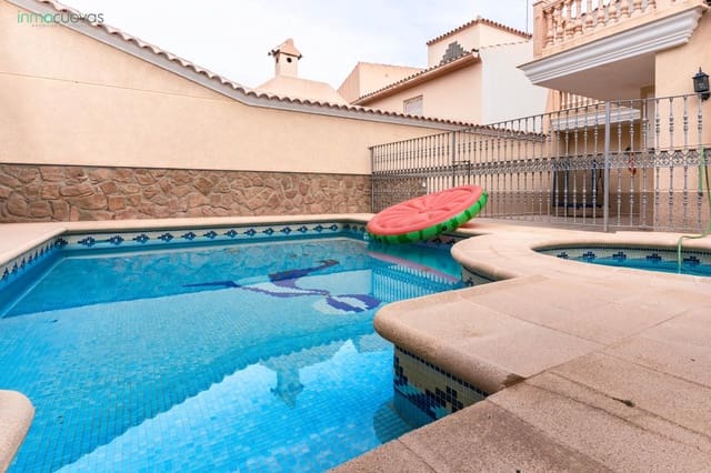 5 makuuhuone Huvila myytävänä paikassa Cuevas del Almanzora mukana uima-altaan - 365 000 € (Ref: 8584651)