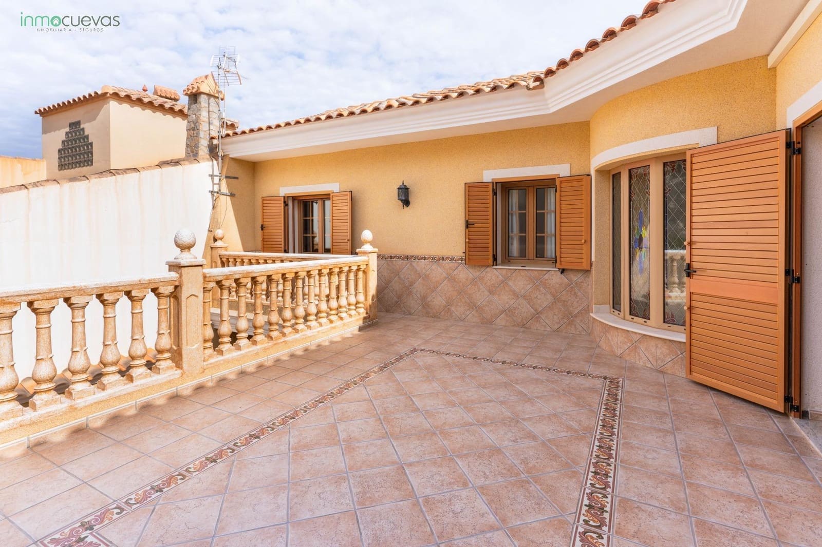 5 makuuhuone Huvila myytävänä paikassa Cuevas del Almanzora mukana uima-altaan - 365 000 € (Ref: 8584651)