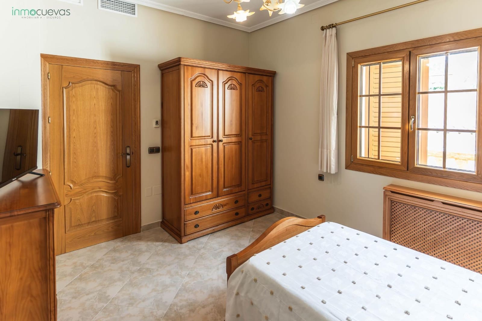 5 makuuhuone Huvila myytävänä paikassa Cuevas del Almanzora mukana uima-altaan - 365 000 € (Ref: 8584651)