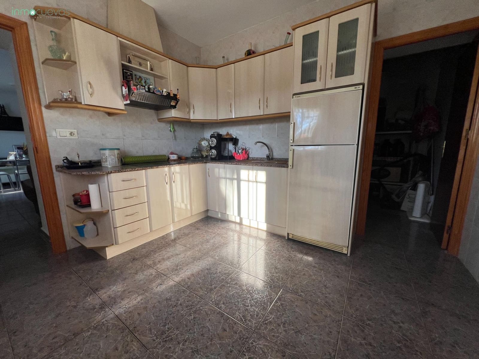 5 sypialnia Finka/Dom wiejski na sprzedaż w Cuevas del Almanzora z garażem - 270 000 € (Ref: 8590983)