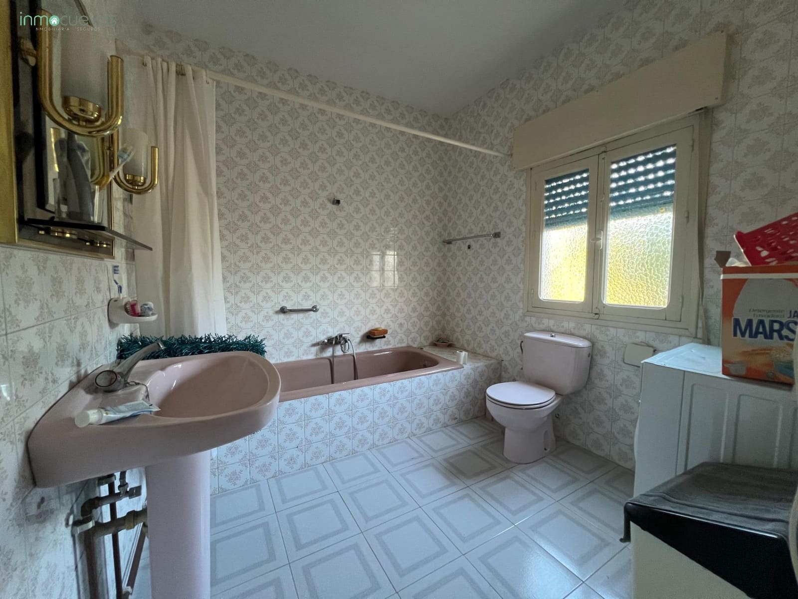 4 bedroom Villa for sale in Cuevas del Almanzora - € 350,000 (Ref: 8636734)