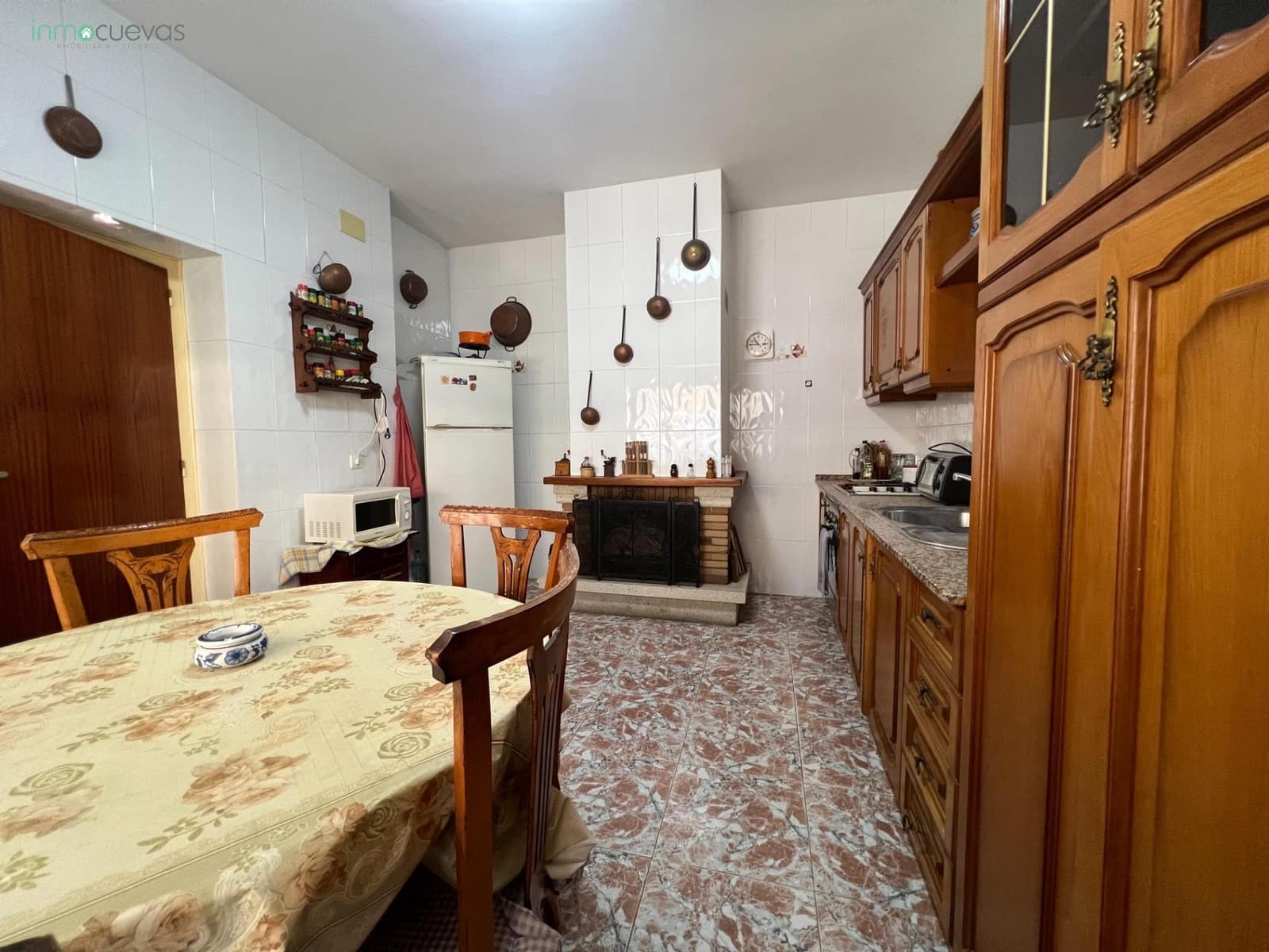 4 bedroom Villa for sale in Cuevas del Almanzora - € 350,000 (Ref: 8636734)