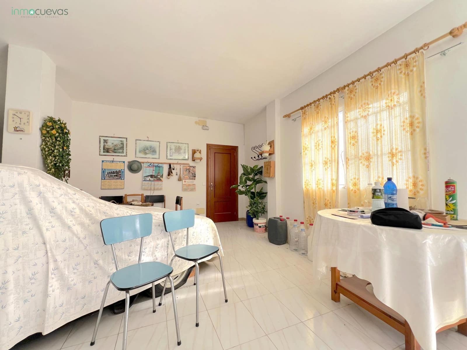 5 bedroom Villa for sale in Cuevas del Almanzora with garage - € 140,000 (Ref: 8907422)