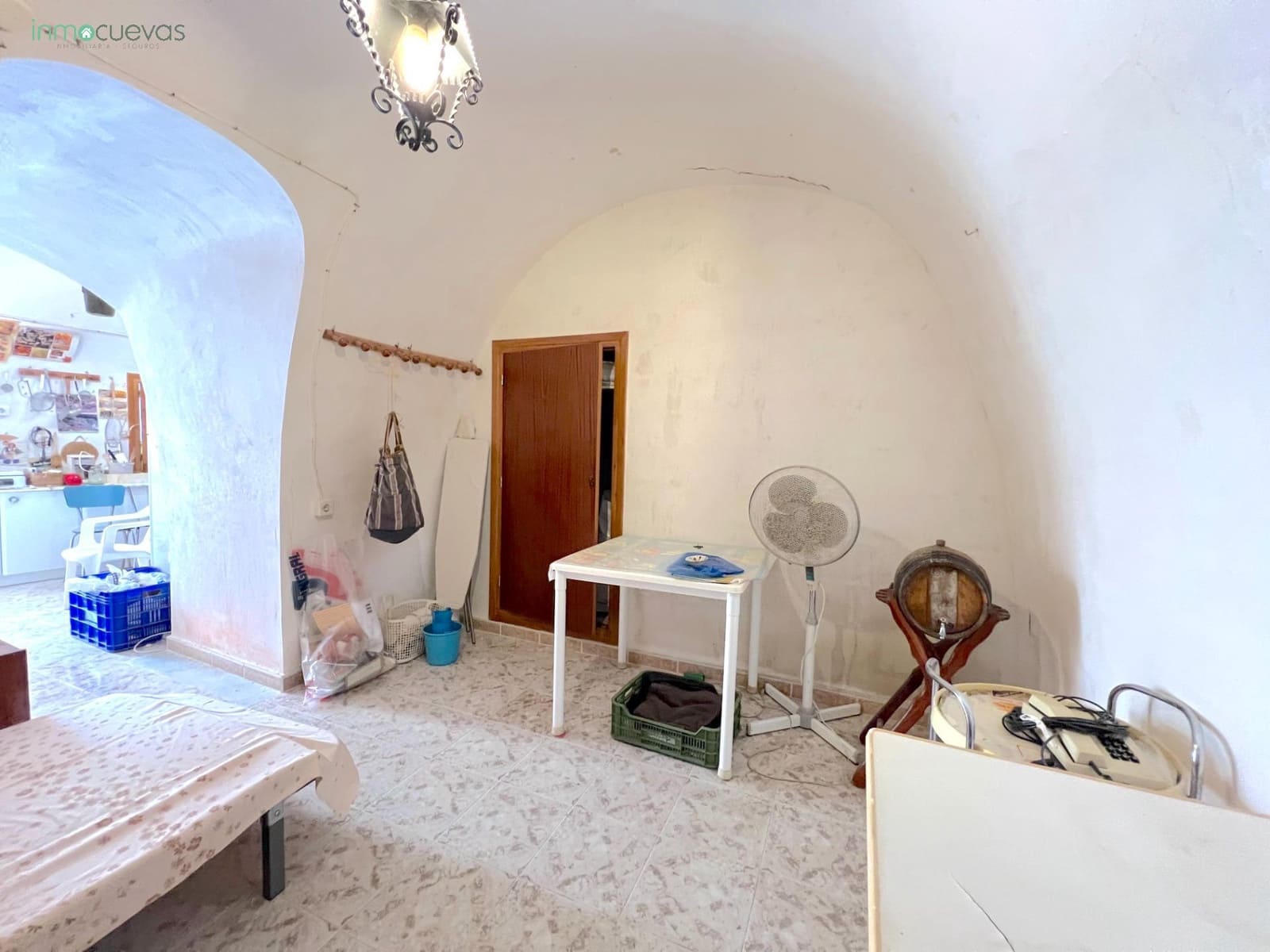 5 bedroom Villa for sale in Cuevas del Almanzora with garage - € 140,000 (Ref: 8907422)