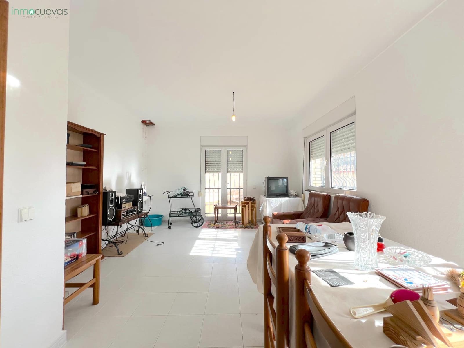 5 bedroom Villa for sale in Cuevas del Almanzora with garage - € 140,000 (Ref: 8907422)