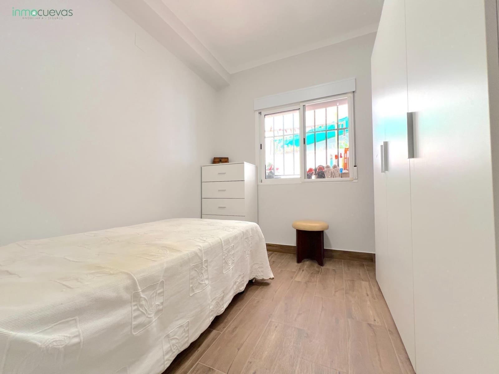 4 bedroom Flat for sale in Cuevas del Almanzora - € 110,000 (Ref: 9032217)