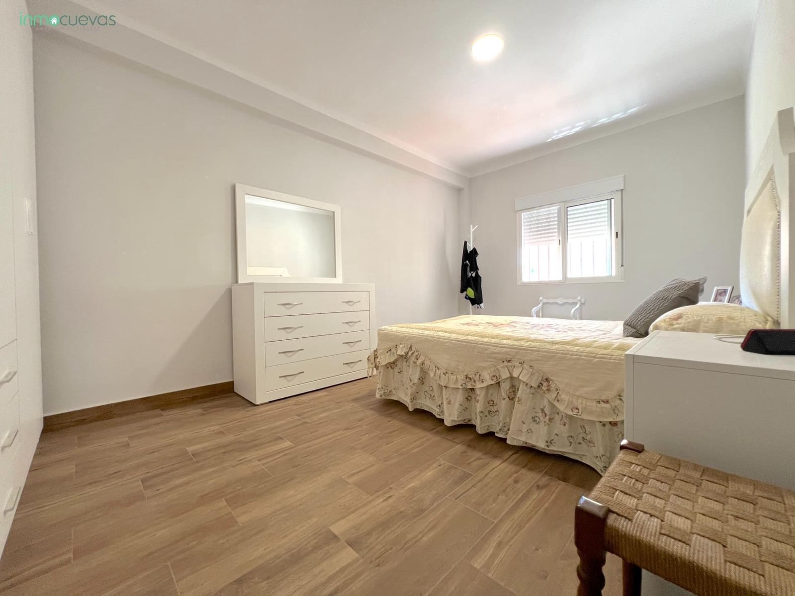 4 bedroom Flat for sale in Cuevas del Almanzora - € 110,000 (Ref: 9032217)