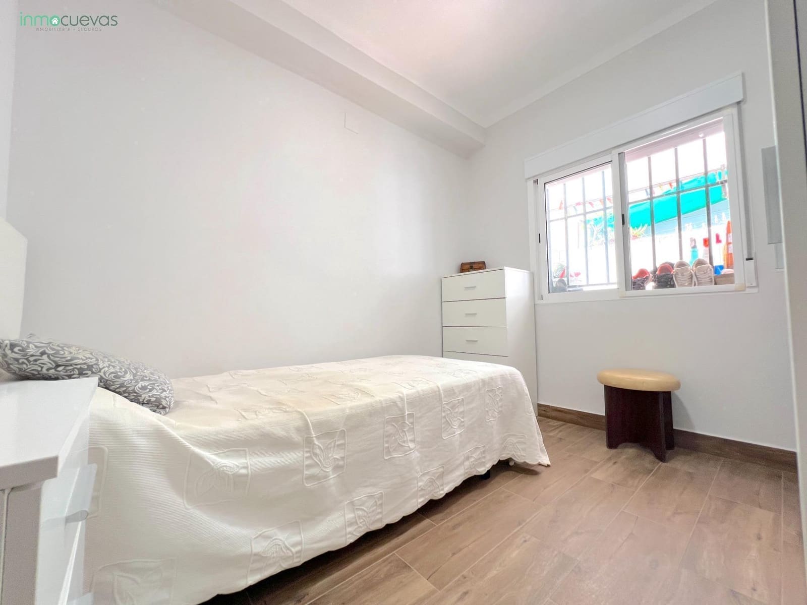 4 bedroom Flat for sale in Cuevas del Almanzora - € 110,000 (Ref: 9032217)