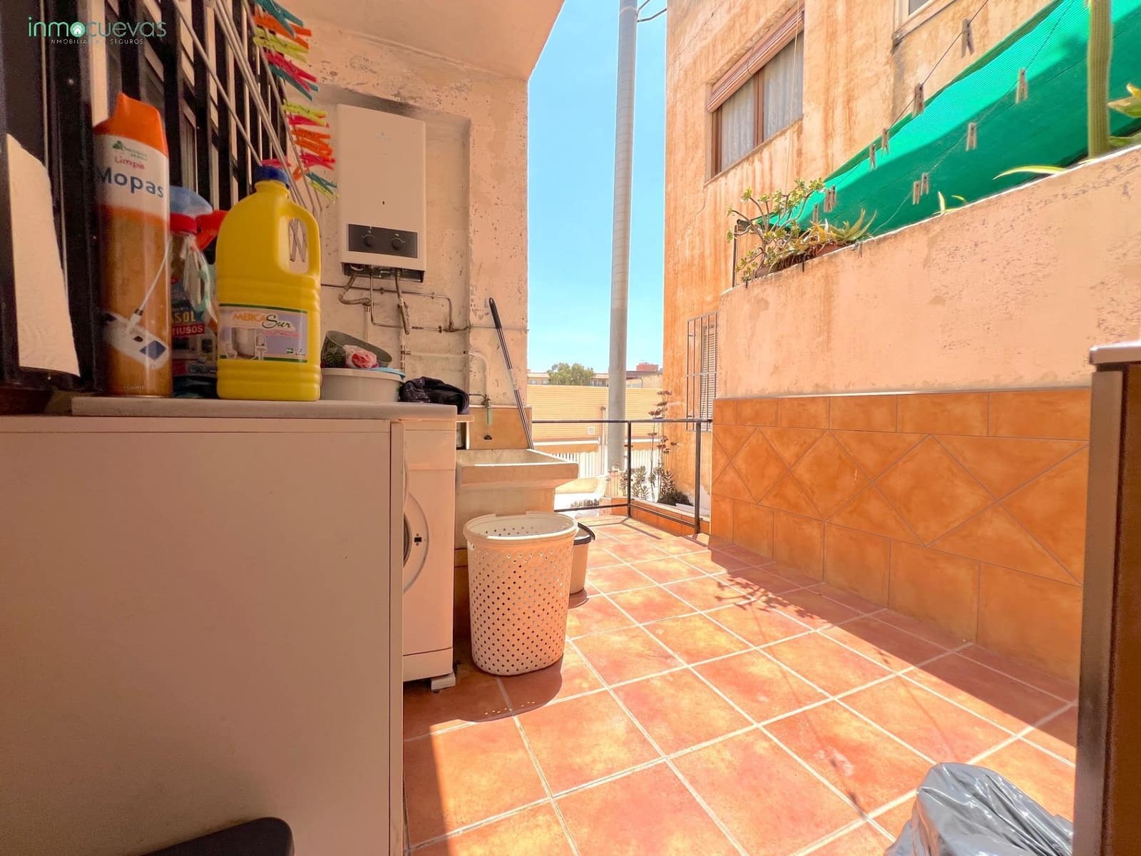 4 bedroom Flat for sale in Cuevas del Almanzora - € 110,000 (Ref: 9032217)