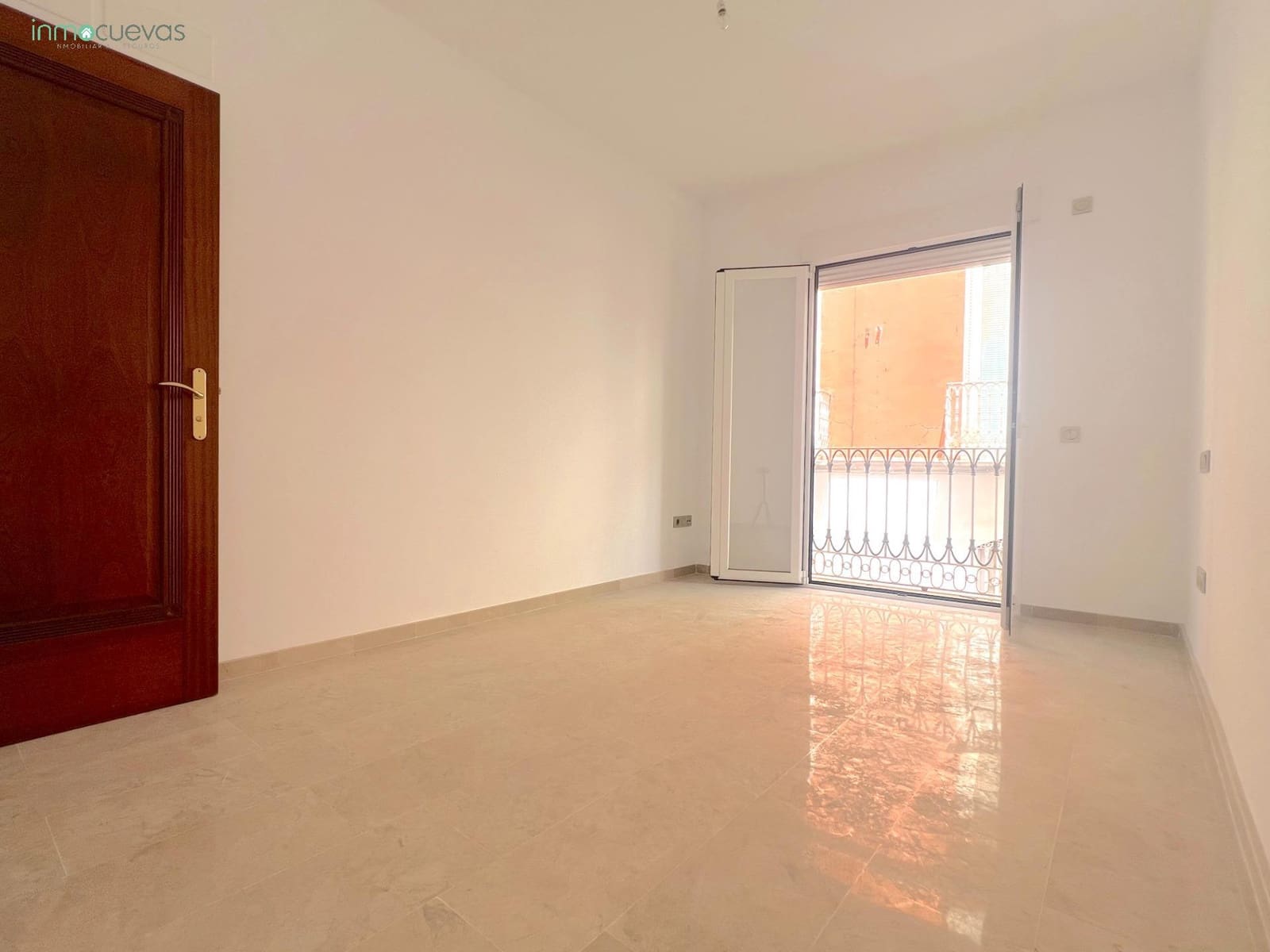 5 soveværelse Lejlighed til salg i Cuevas del Almanzora - € 195.000 (Ref: 9059472)