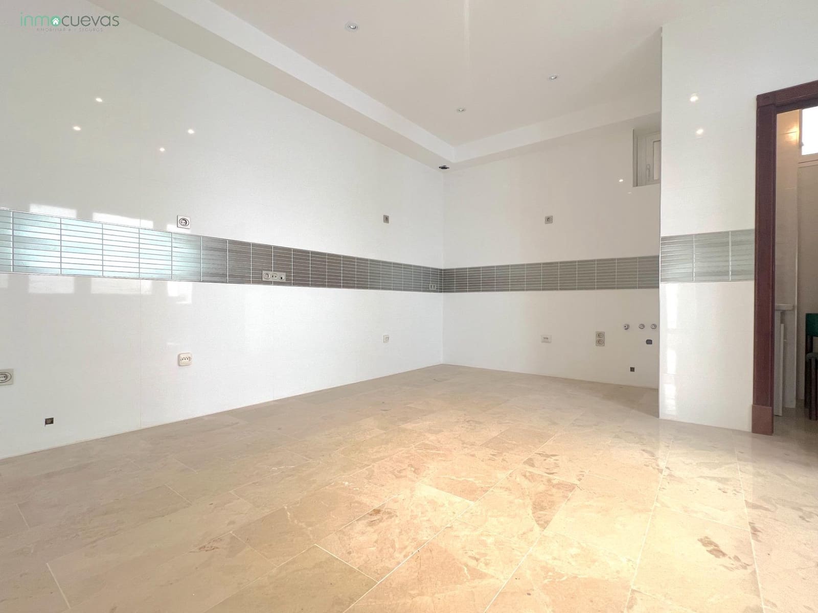 5 soveværelse Lejlighed til salg i Cuevas del Almanzora - € 195.000 (Ref: 9059472)