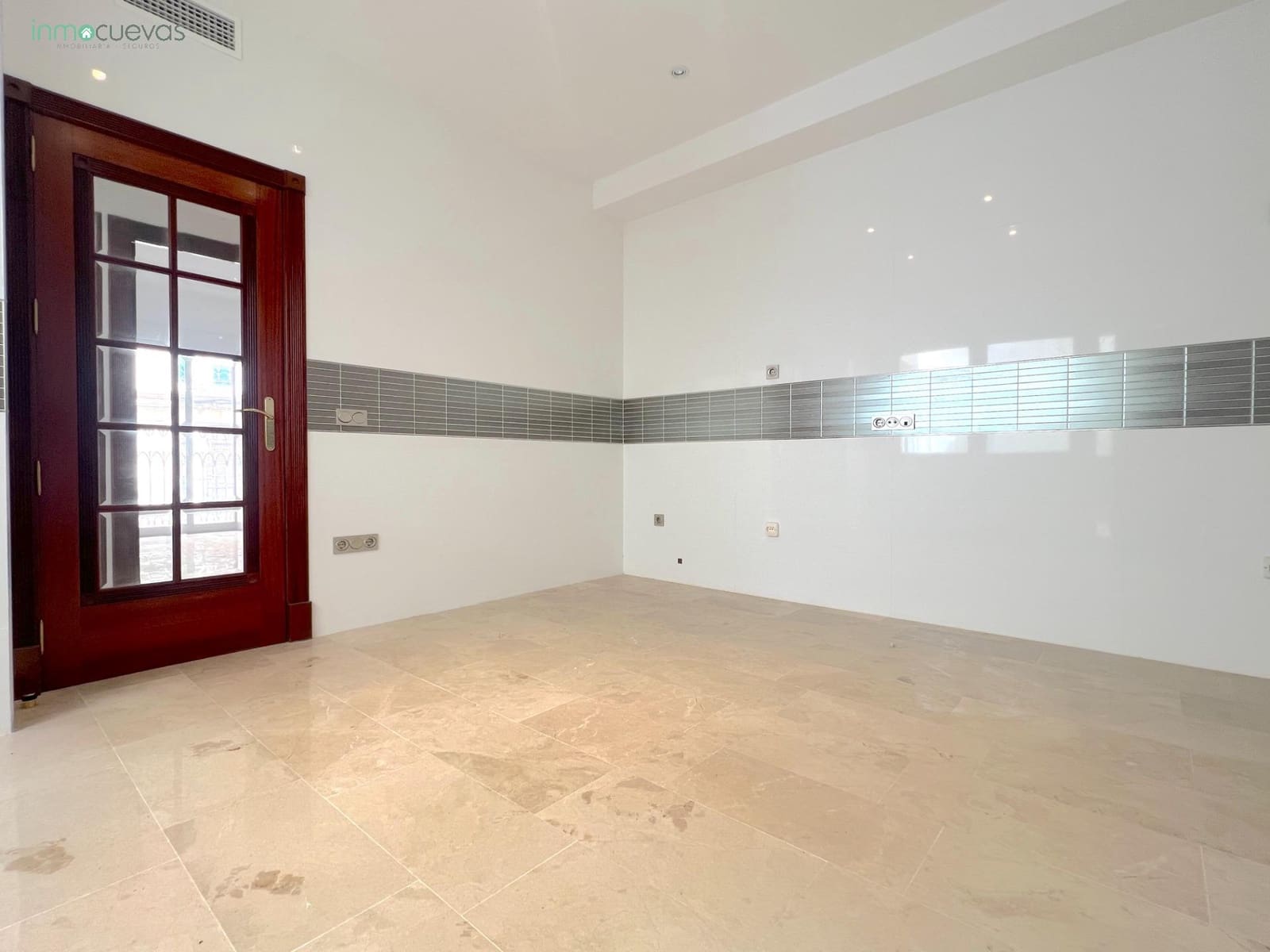 5 soveværelse Lejlighed til salg i Cuevas del Almanzora - € 195.000 (Ref: 9059472)