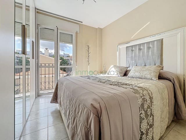 Piso de 3 habitaciones en Cuevas del Almanzora en venta - 95.000 € (Ref: 9330747)