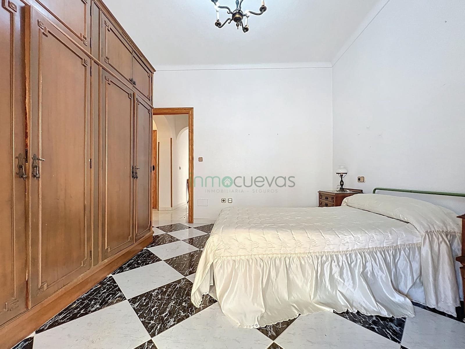 Piso de 4 habitaciones en Vera en venta - 175.000 € (Ref: 9335046)