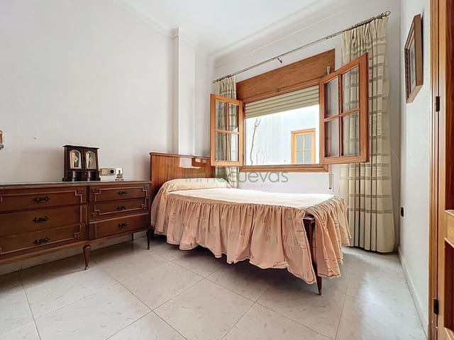 Piso de 4 habitaciones en Vera en venta - 175.000 € (Ref: 9335046)