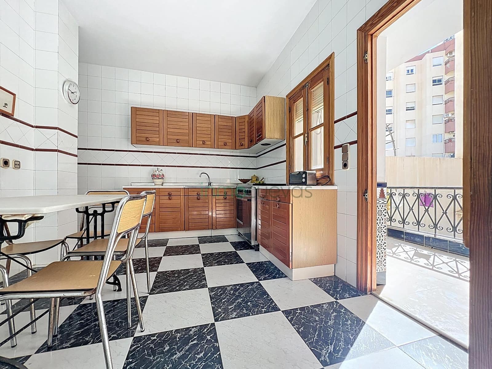 Piso de 4 habitaciones en Vera en venta - 175.000 € (Ref: 9335046)