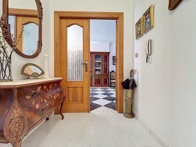 Piso de 4 habitaciones en Vera en venta - 175.000 € (Ref: 9335046)