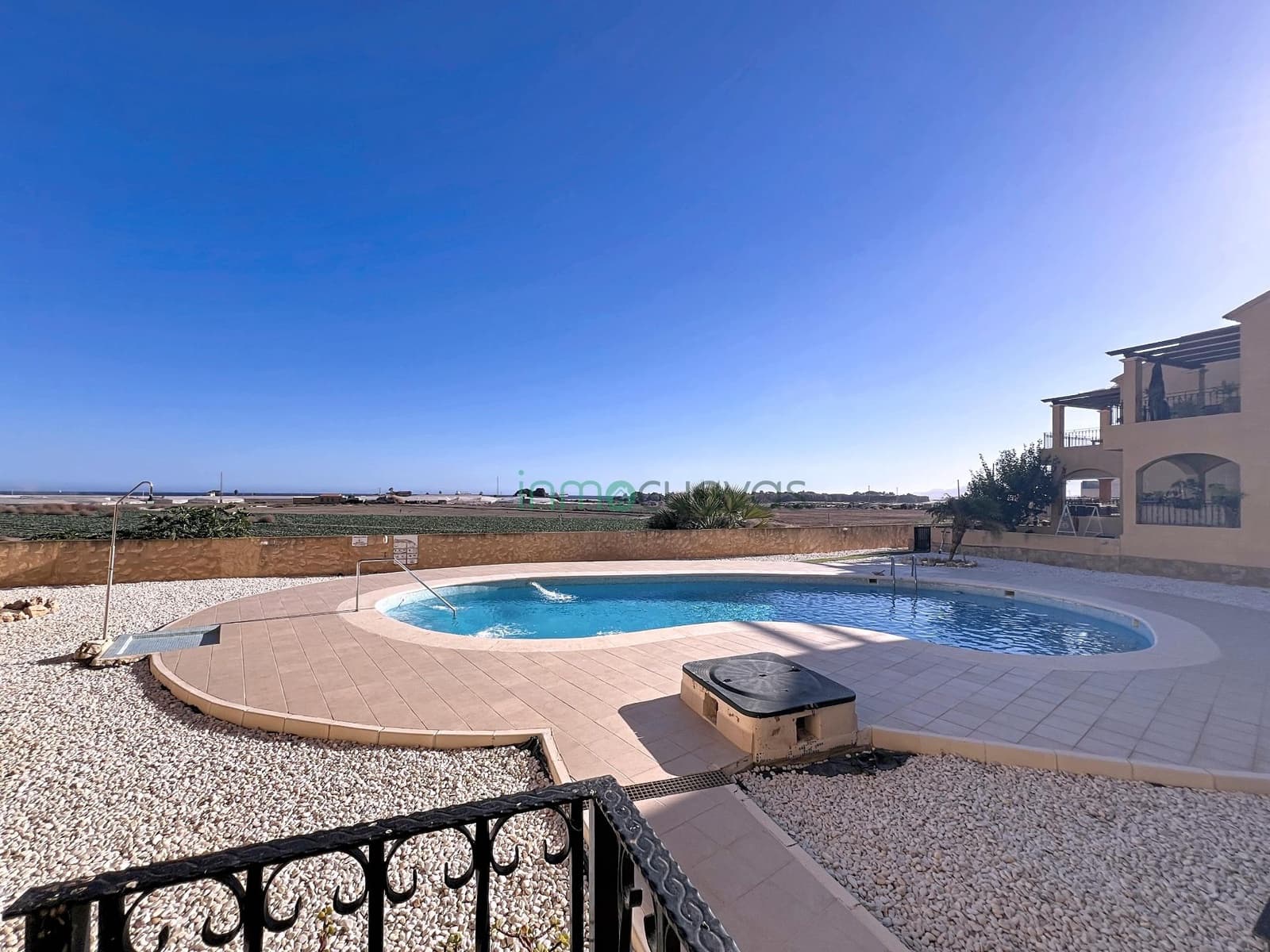 Apartamento de 2 habitaciones en Palomares en venta con piscina - 135.000 € (Ref: 9341299)