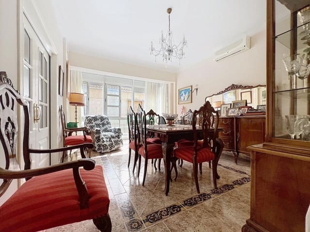 4 quarto Casa em Banda para venda em Cuevas del Almanzora com garagem - 165 000 € (Ref: 9379133)