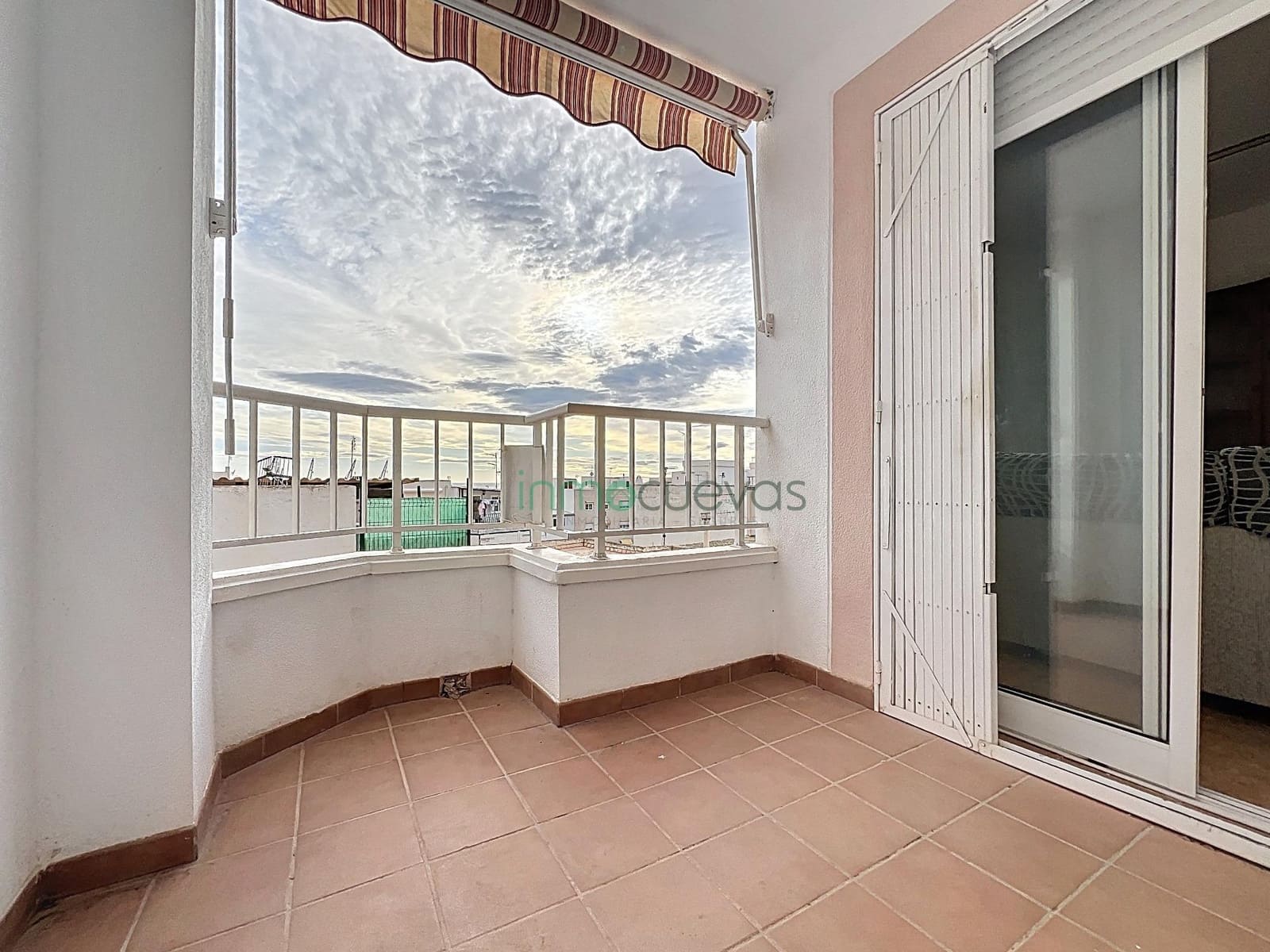 Piso de 3 habitaciones en Garrucha en venta - 180.000 € (Ref: 9451140)