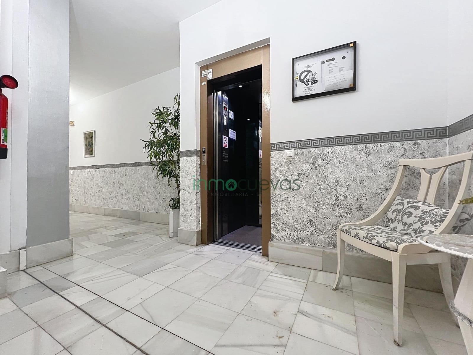 2 bedroom Flat for sale in Cuevas del Almanzora - € 85,000 (Ref: 9481267)