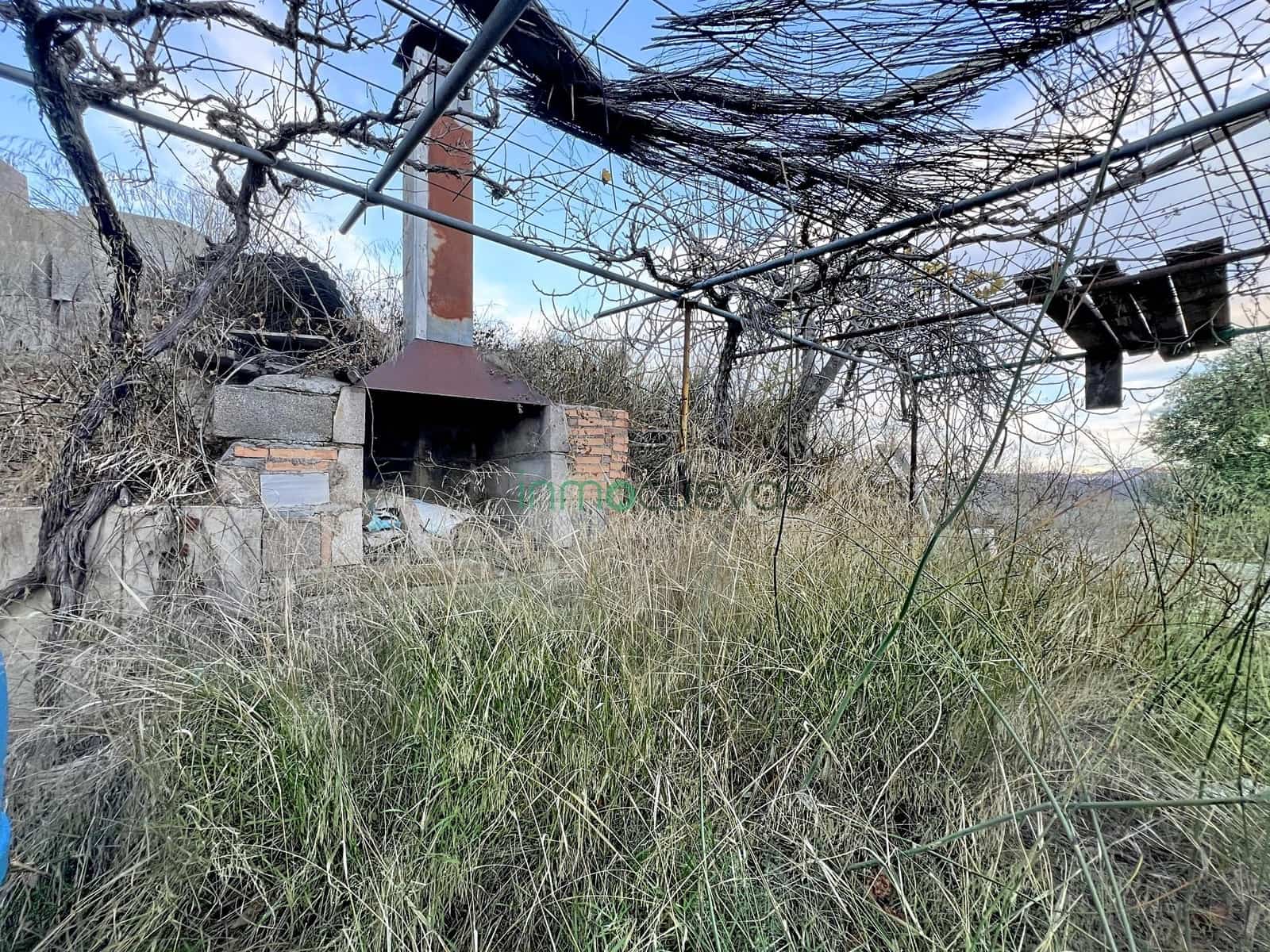 Rakentamaton maa myytävänä paikassa Somontin - 29 000 € (Ref: 9491511)