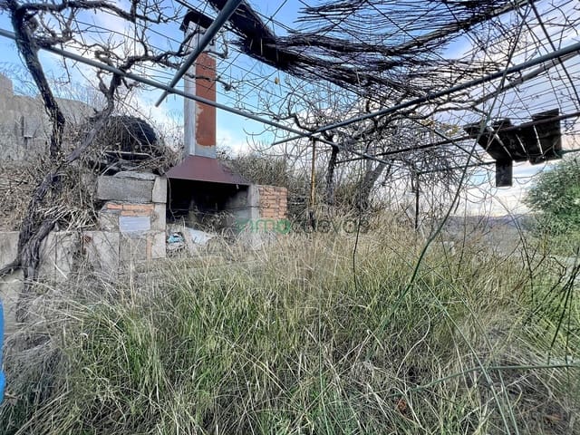 Rakentamaton maa myytävänä paikassa Somontín - 29 000 € (Ref: 9491511)