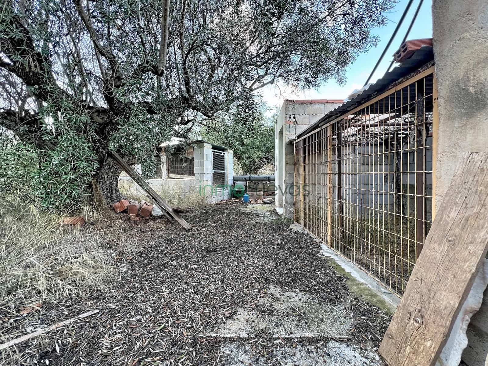 Rakentamaton maa myytävänä paikassa Somontin - 29 000 € (Ref: 9491511)