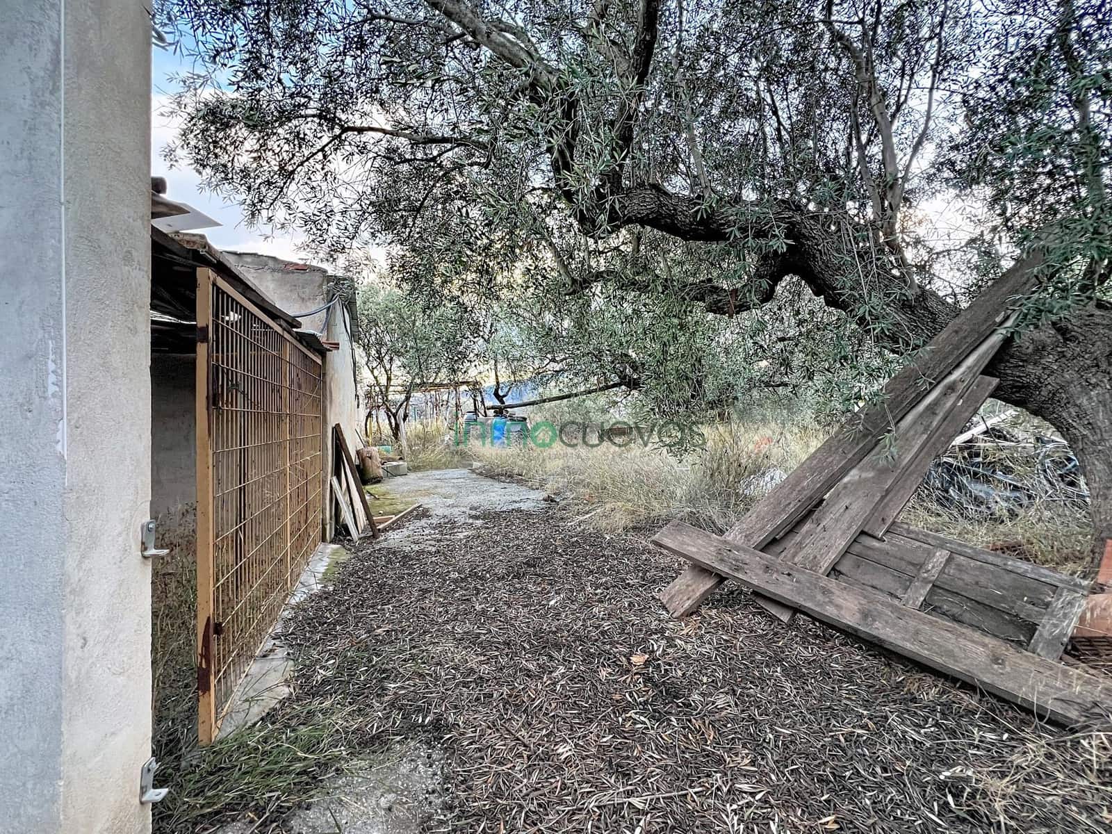 Rakentamaton maa myytävänä paikassa Somontin - 29 000 € (Ref: 9491511)