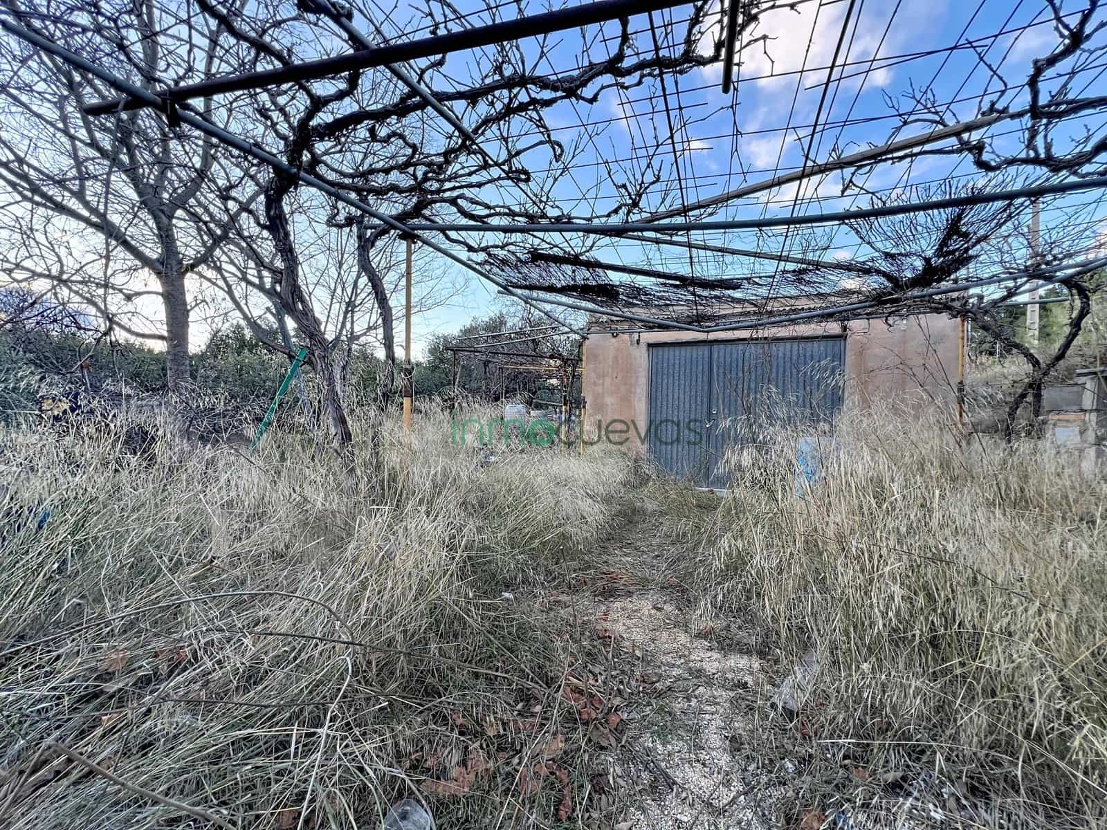 Rakentamaton maa myytävänä paikassa Somontin - 29 000 € (Ref: 9491511)