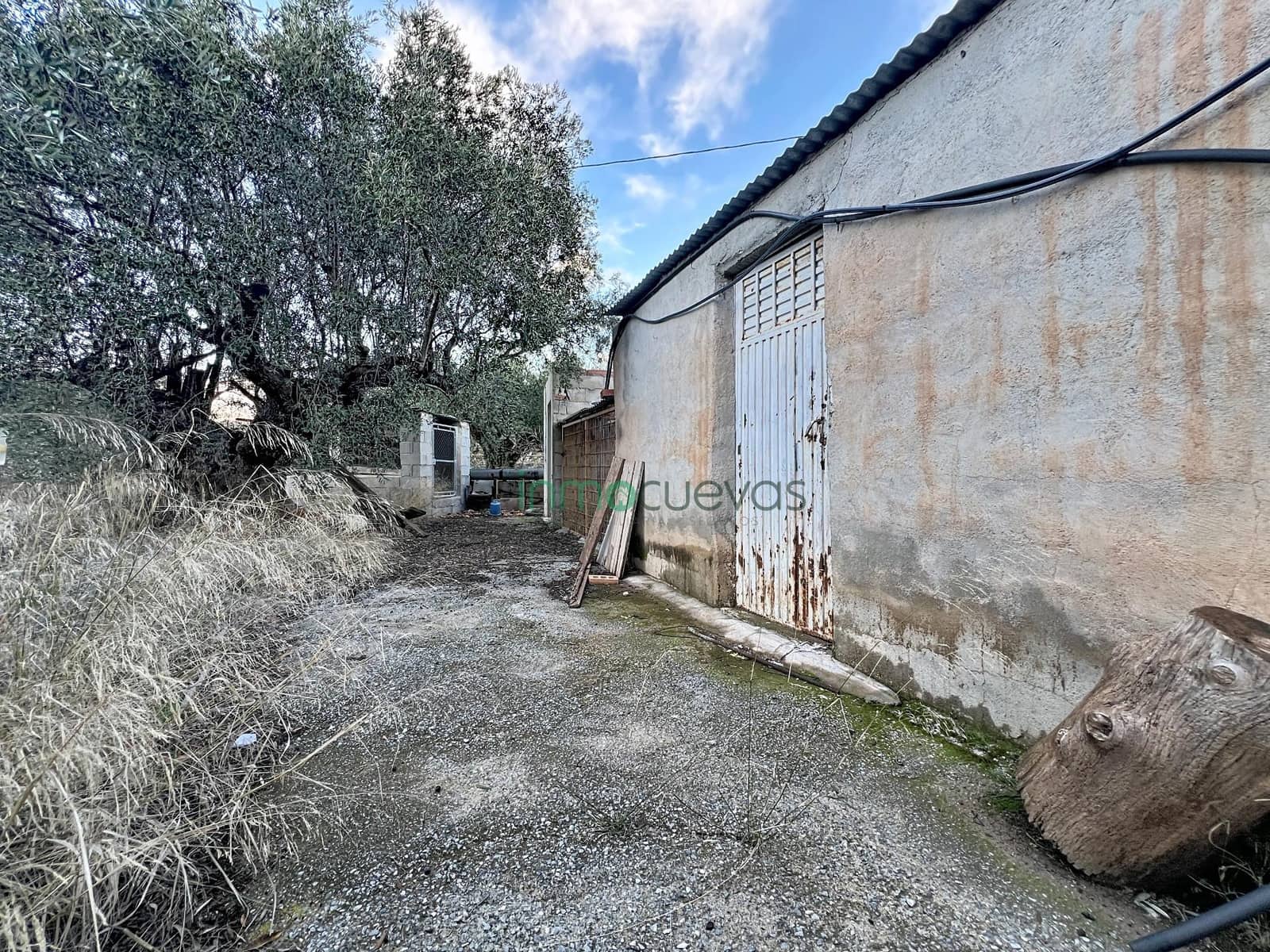 Rakentamaton maa myytävänä paikassa Somontin - 29 000 € (Ref: 9491511)