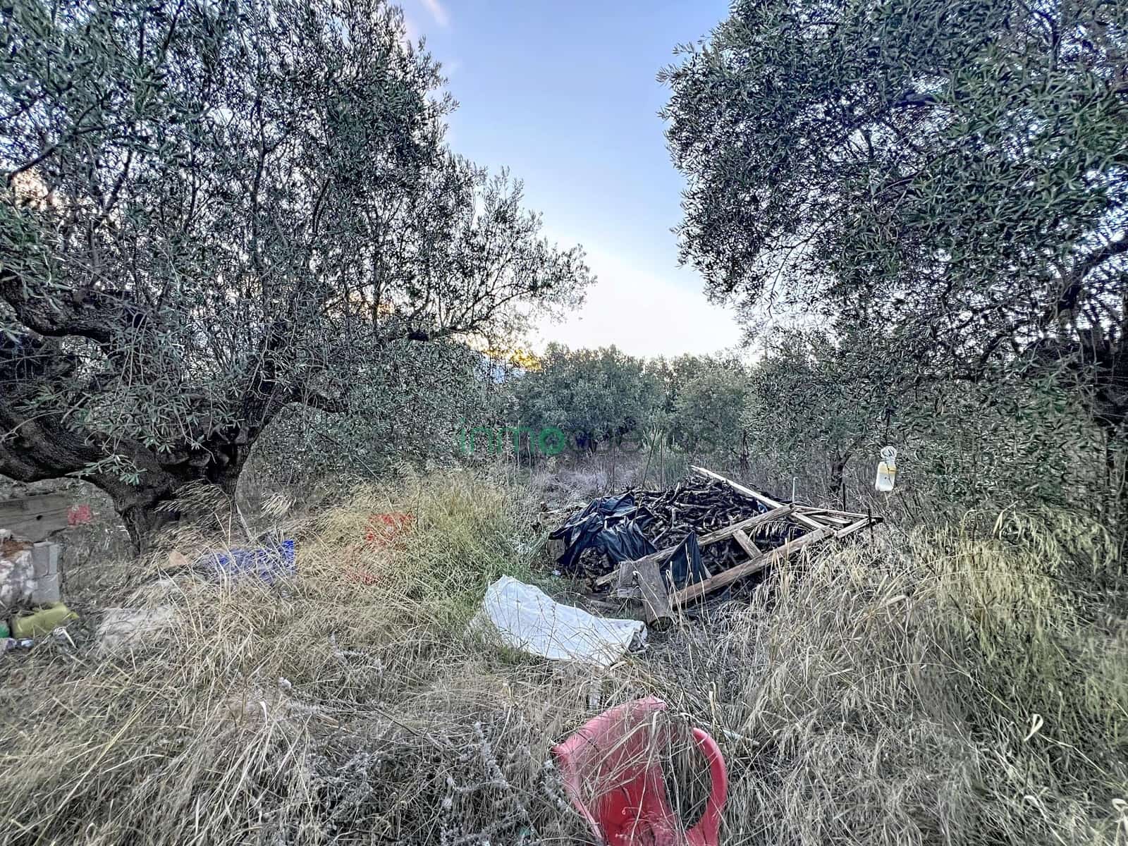 Rakentamaton maa myytävänä paikassa Somontin - 29 000 € (Ref: 9491511)