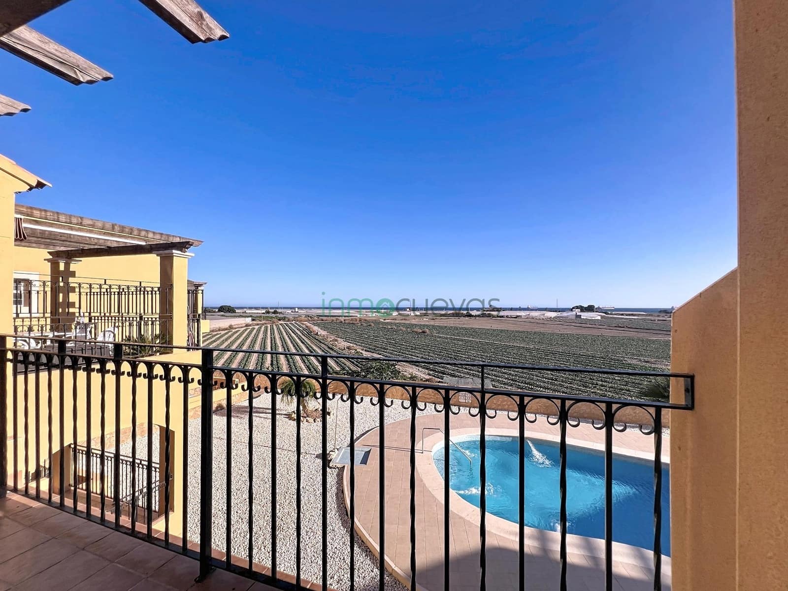 2 Zimmer Penthouse zu verkaufen in Palomares mit Pool - 135.000 € (Ref: 9648266)