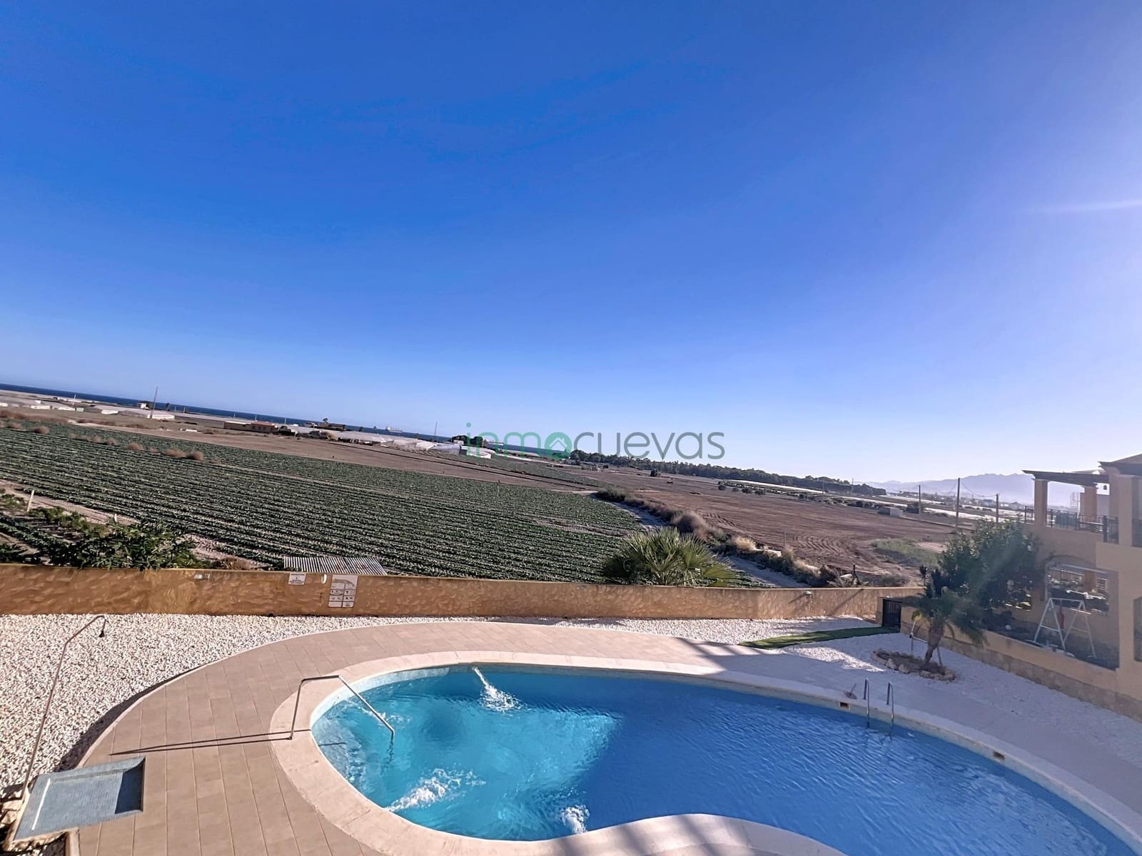 2 Zimmer Penthouse zu verkaufen in Palomares mit Pool - 135.000 € (Ref: 9648266)