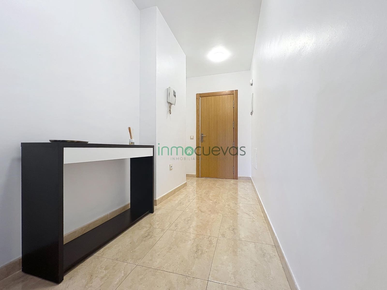 2 bedroom Penthouse for sale in Cuevas del Almanzora - € 125,000 (Ref: 9659517)