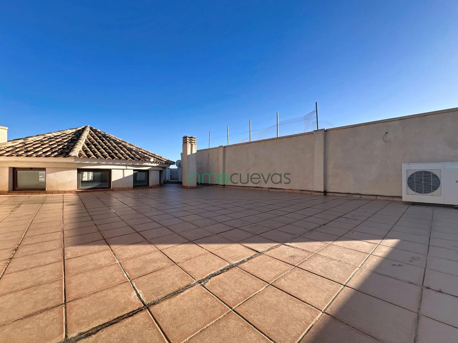 2 bedroom Penthouse for sale in Cuevas del Almanzora - € 125,000 (Ref: 9659517)