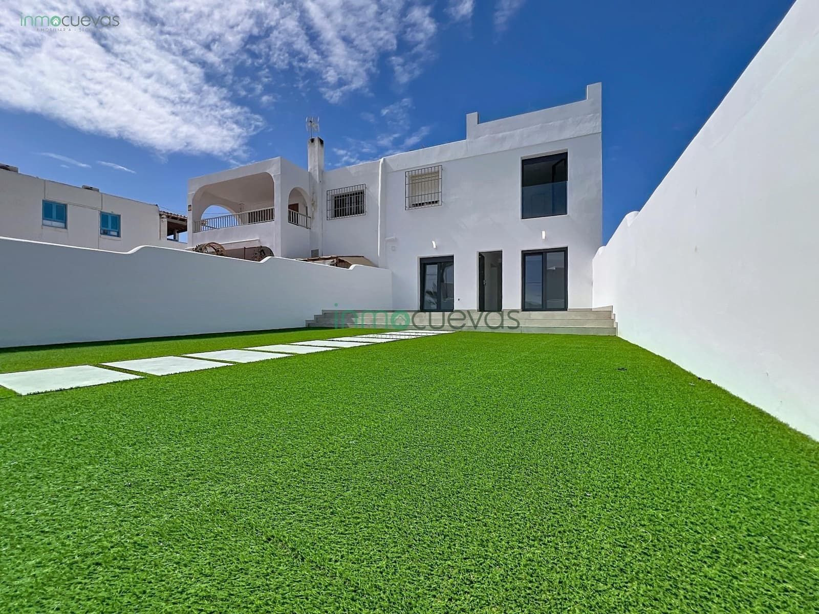 4 bedroom Terraced Villa for sale in Mojacar - € 444,900 (Ref: 9674330)