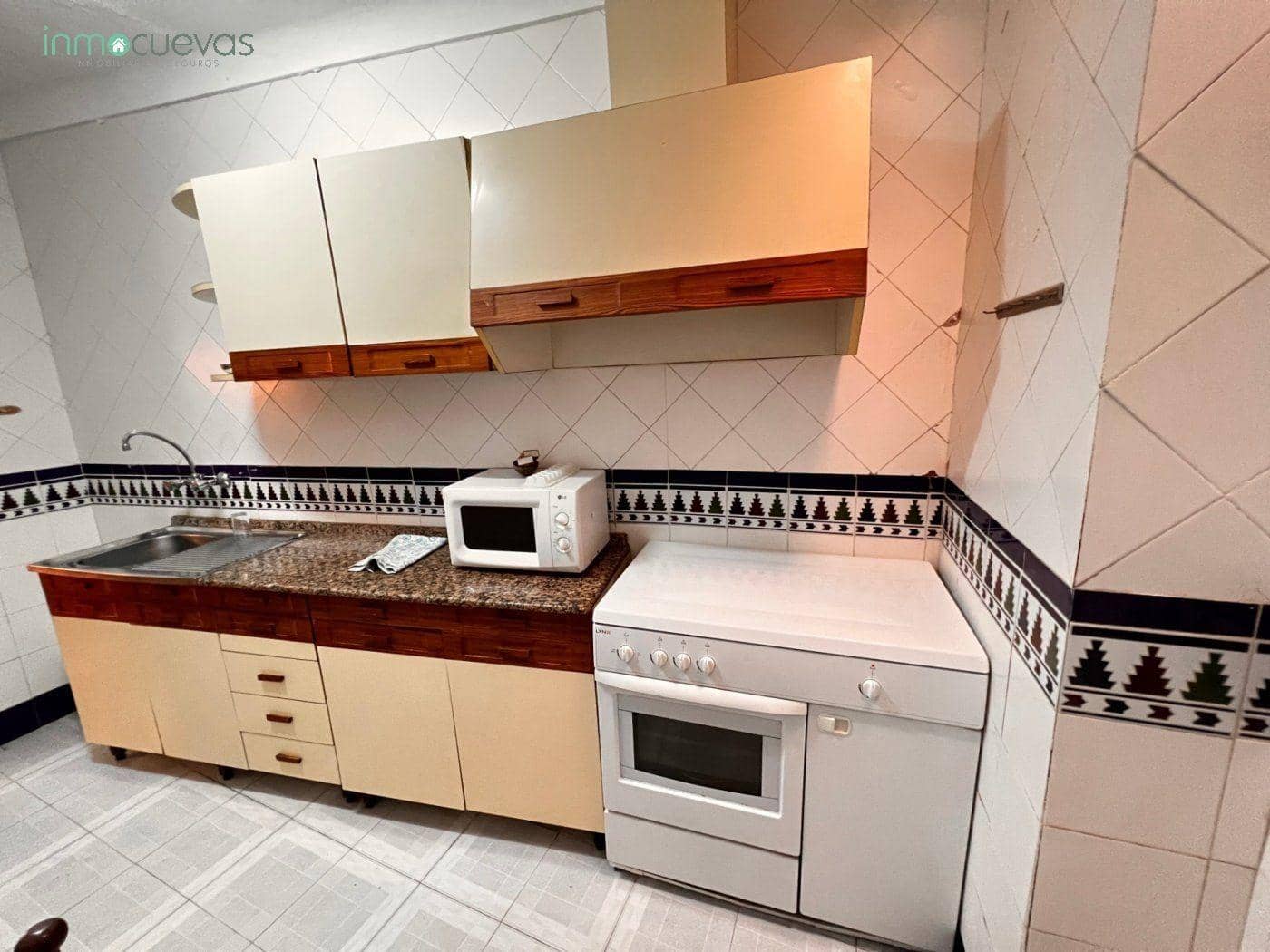 6 soveværelse Rækkehus til salg i Cuevas del Almanzora - € 84.000 (Ref: 9695434)