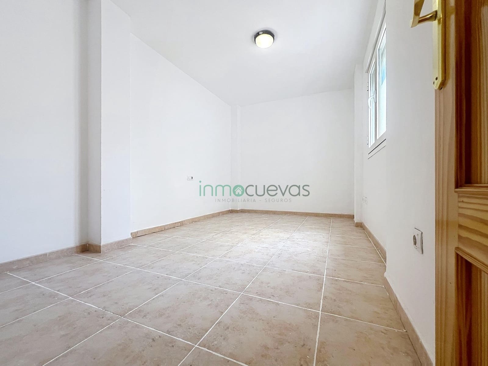 4 bedroom Flat for sale in Cuevas del Almanzora - € 125,000 (Ref: 9712070)
