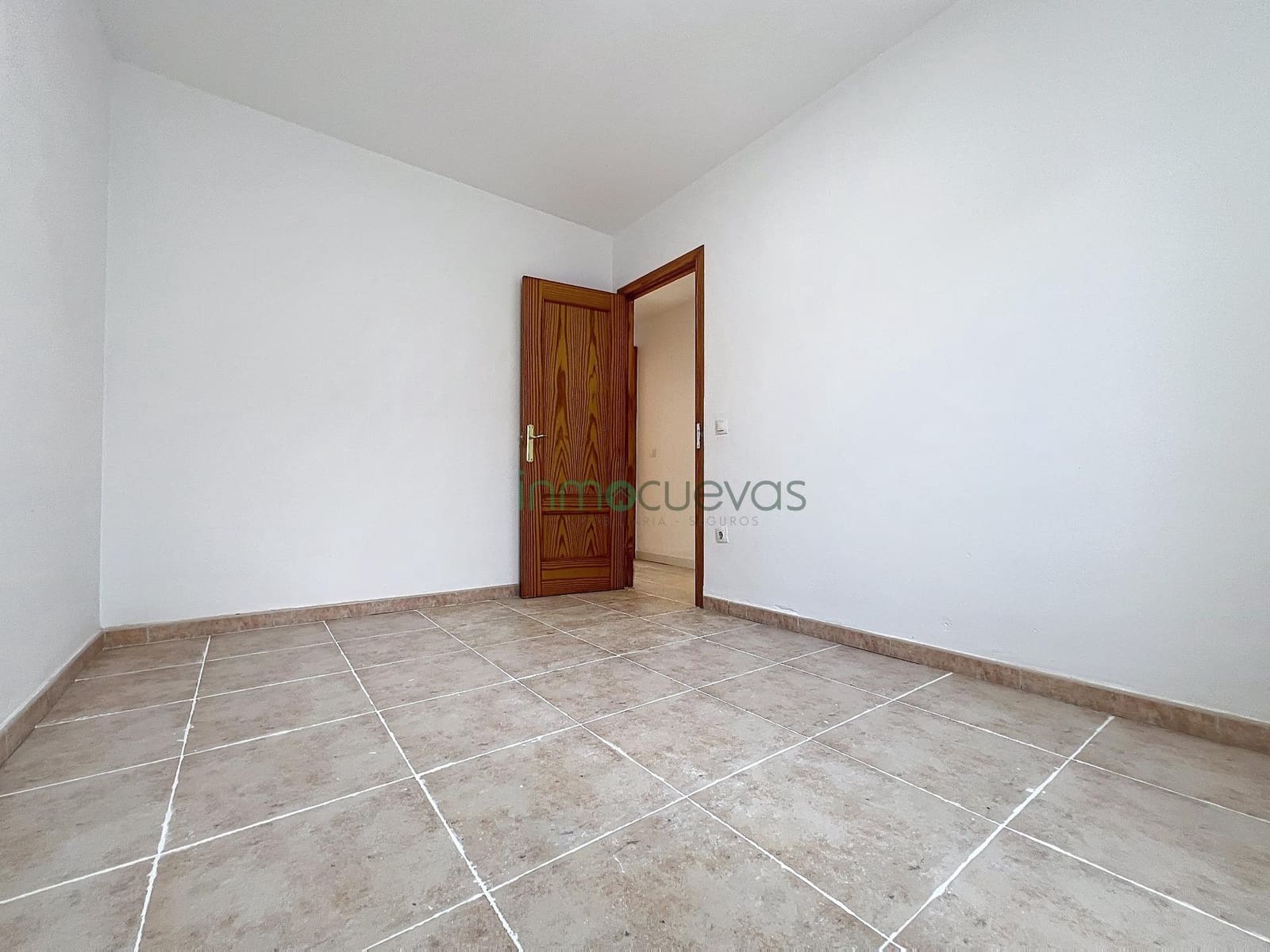 4 bedroom Flat for sale in Cuevas del Almanzora - € 125,000 (Ref: 9712070)