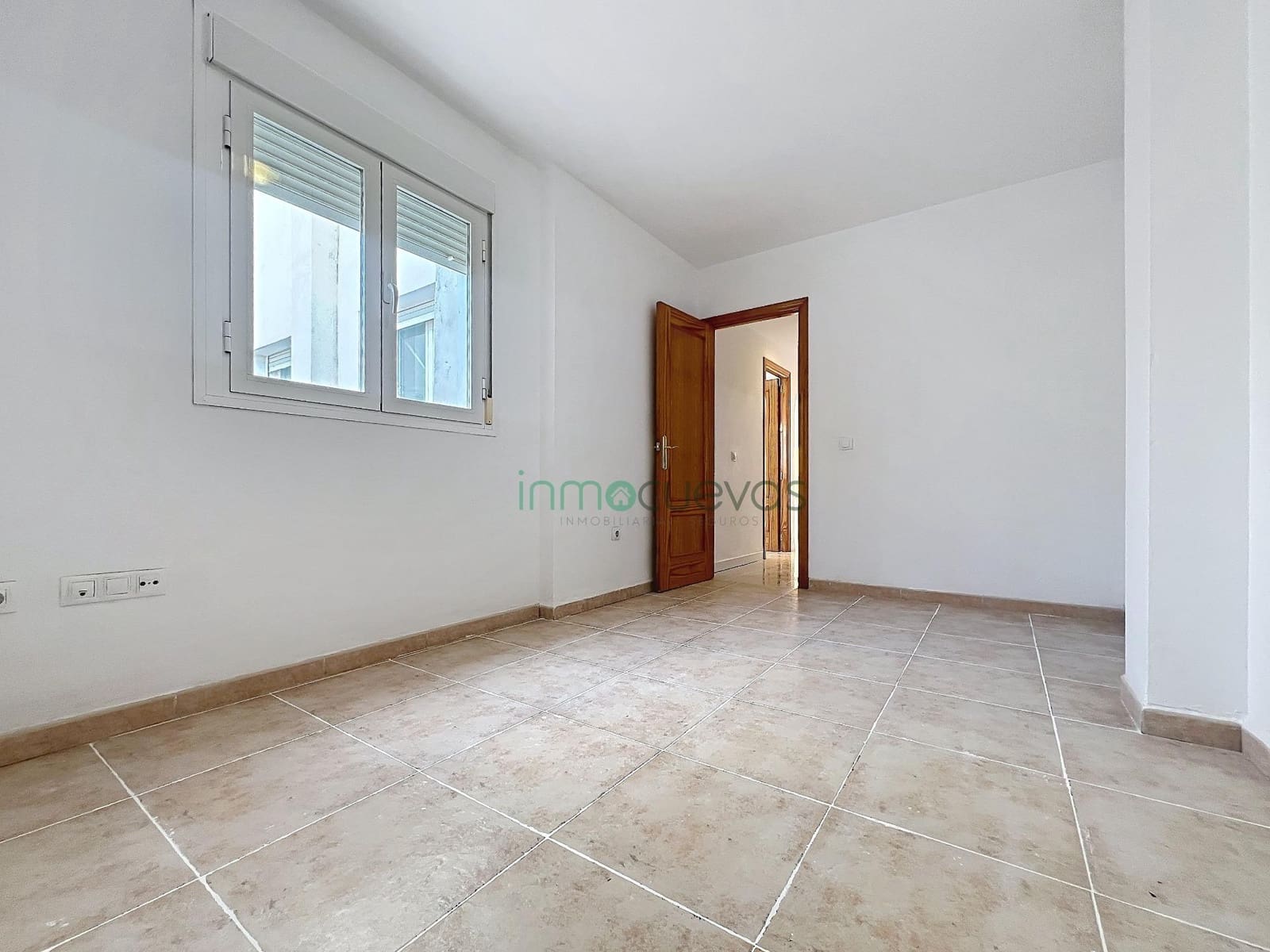 4 bedroom Flat for sale in Cuevas del Almanzora - € 125,000 (Ref: 9712070)