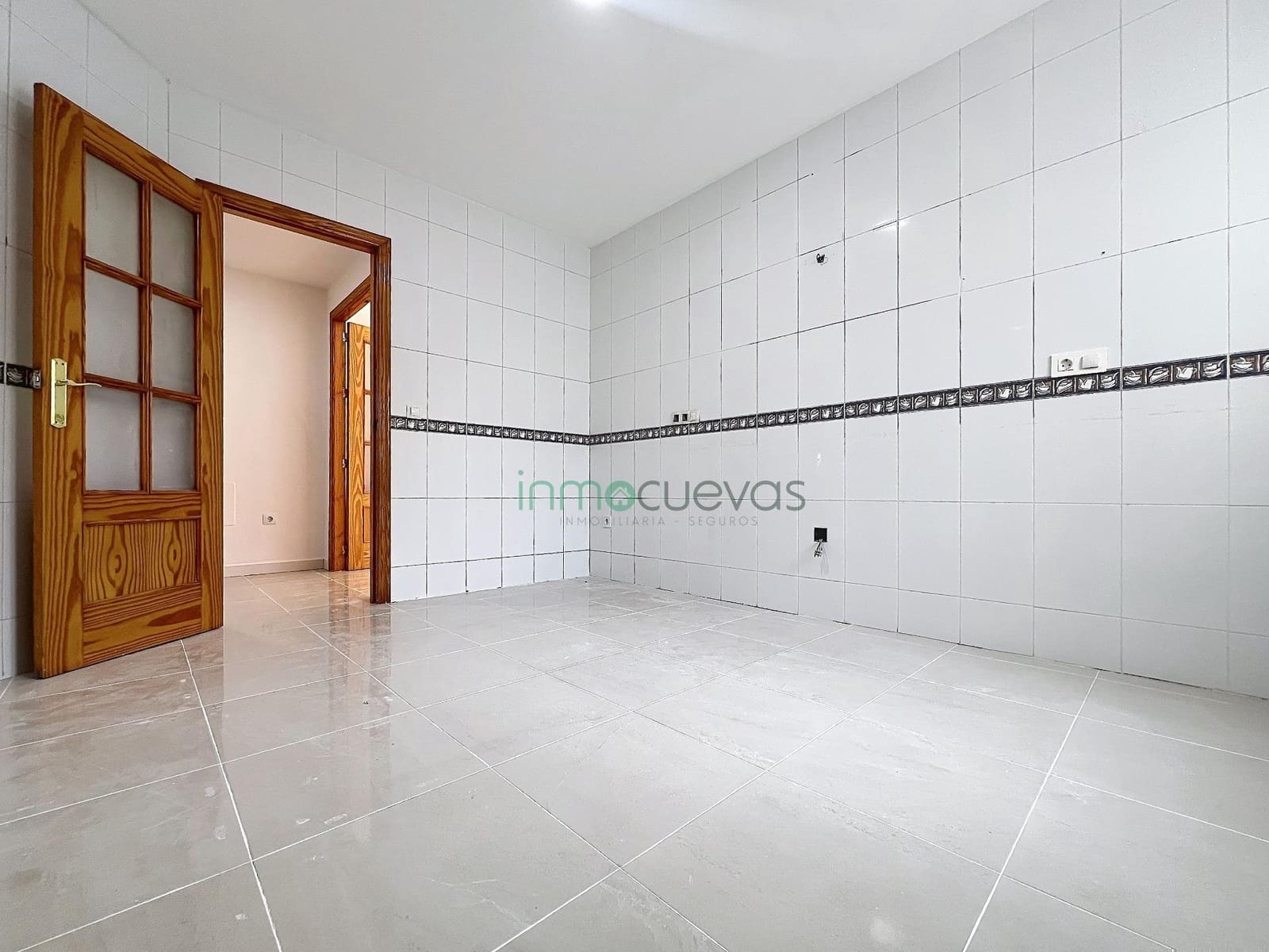 4 bedroom Flat for sale in Cuevas del Almanzora - € 125,000 (Ref: 9712070)